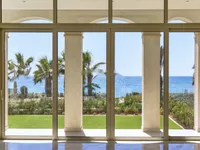 Недвижимость 6 Bedroom Villa for Sale in Pervolia, Larnaca: 4