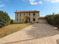 Недвижимость 4 Bedroom Villa For Rent in Parekklisia, Limassol: 2