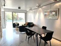 Недвижимость 2 Bedroom Apartment For Sale In Molos, Limassol: 6