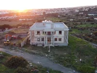 Недвижимость 7 Bedroom Mansion for Sale in Mesavounia, Limassol: 3