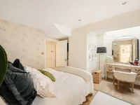 Недвижимость Wharfedale Street: 4