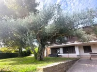 Недвижимость Дом, Сеча: 1