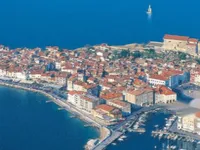 Недвижимость Дом Другое Ново Пиран: 1