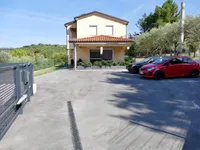 Недвижимость Дом, Верхняя Шкофия: 2