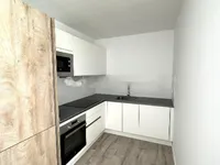 Недвижимость Fantastic promotion in the center of Encamp: 4