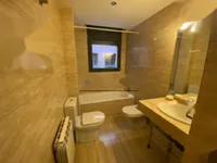 Недвижимость One-bedroom apartment with parking and storage in Canillo: 7