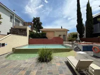 Недвижимость 4 Bedrooms Apartment in Parekklisia, Limassol: 1