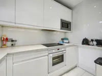 Недвижимость Sloane Avenue: 12