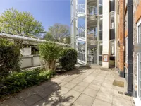 Недвижимость Crown Lodge, 12 Elystan Street: 1