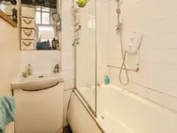 Недвижимость Albion Avenue: 8