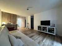 Недвижимость Квартира 3-комнатная с балконом: 6