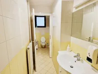 Недвижимость Офисное помещение Бежиград: 10