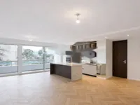 Недвижимость Apartment 5 rooms: 1