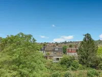 Недвижимость Cornmow Drive: 5