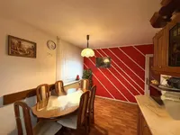 Недвижимость Трехкомнатная квартира с гаражом в Новом Шентвиде: 3