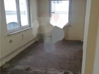 Недвижимость Коммерческое помещение в центре: 10