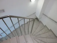 Недвижимость Комбинированное коммерческое пространство: 16