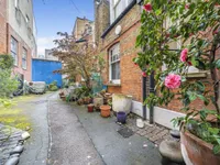 Недвижимость Newton Street: 5