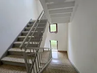 Недвижимость Трехкомнатная квартира, Центр: 16