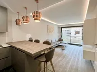 Недвижимость Apartment Monaco, La Rousse-Saint Roman: 3