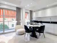 Недвижимость Apartment Monaco, Port: 1