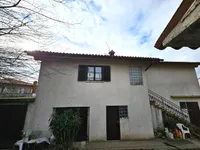 Недвижимость Двухэтажный дом Парекаг: 1