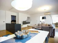 Недвижимость Квартира, 4-комнатная, Зелена Яма: 2