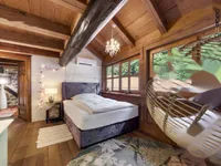 Недвижимость 4-комнатная квартира в центре: 19