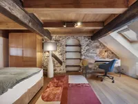 Недвижимость 4-комнатная квартира в центре: 23