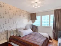 Недвижимость Attic flat 5 rooms: 5