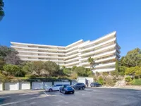 Недвижимость Studio Croix des Gardes: 1