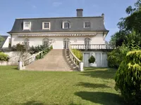 Недвижимость Villa 6 bedrooms for sale in Waldbredimus: 2