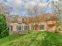 Недвижимость Villa 6 bedrooms for sale in Useldange: 1