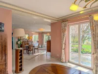 Недвижимость Villa 6 bedrooms for sale in Useldange: 4