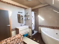 Недвижимость Дом, Блед.: 10