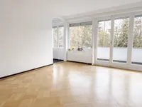 Недвижимость Apartment 3 rooms: 2