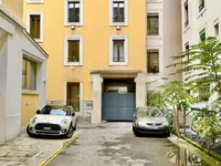 Недвижимость Apartment 5 rooms: 4