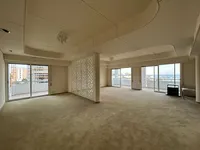 Недвижимость 7 Bedroom Apartment For Sale in Limassol, Agios Tychonas: 6