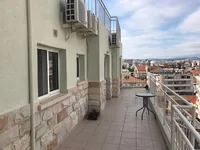 Недвижимость 2 Bedroom Apartment with Sea View for Sale in Limassol, Agia Triada: 6