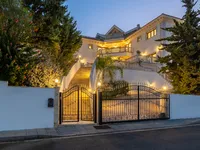 Недвижимость 6 Bedroom Villa For Sale in Mouttagiaka, Limassol: 2