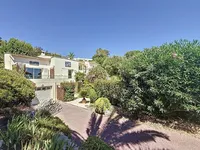 Недвижимость Villa Croix des Gardes: 2