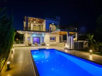 Недвижимость 4 Bedroom Detached house For Sale in Agios Tychonas, Limassol: 16