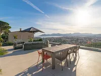 Недвижимость Maison Cannes Croix des Gardes: 3