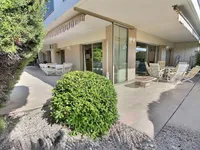 Недвижимость Villa Petit Juas: 1