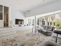 Недвижимость Villa Petit Juas: 10