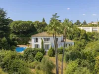 Недвижимость Villa Petit Juas: 1