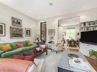 Недвижимость Cathcart Road: 12