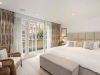 Недвижимость Roland Way: 30