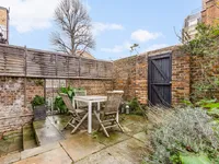 Недвижимость Sydney Street: 16