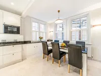 Недвижимость Cheyne Court, Old Chelsea: 1